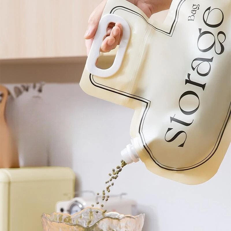 Reducing food waste with our grain storage bag