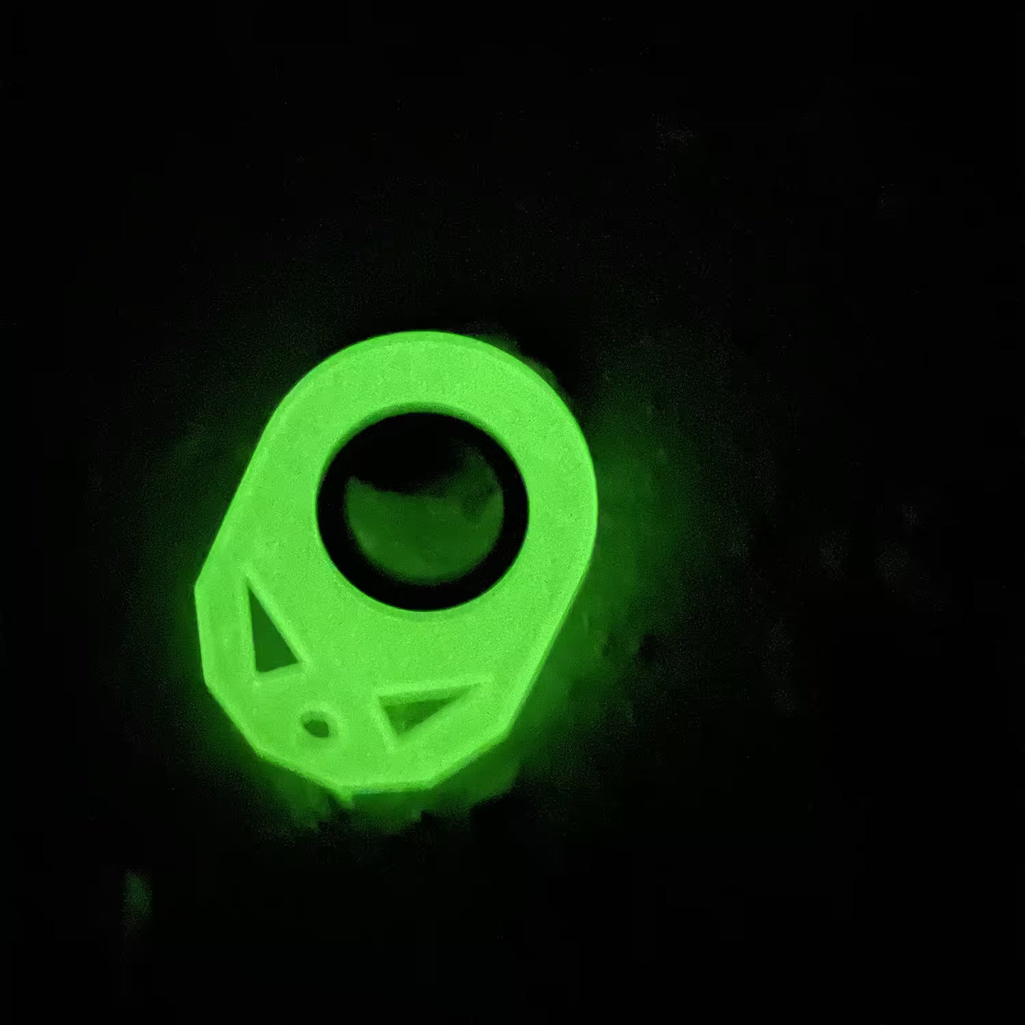 Fidget Keychain Spinner Toy – Glow in the Dark, Precision Bearing, EDC Anxiety Relief Spinner for Keys & Bags