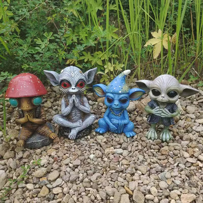 Halloween Alien Garden Statue – 4 Quirky Mini Figurine Designs with Mushroom, Wizard & Meditating Characters for Spooky Decor