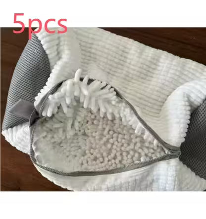 Gray and white textured towel with a scrubber on a wooden surface, labeled '5pcs'.