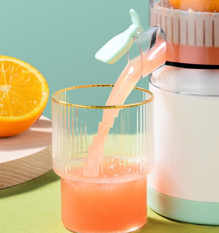Enjoy Your Favorite Juice with the Automatic Citrus Juicer